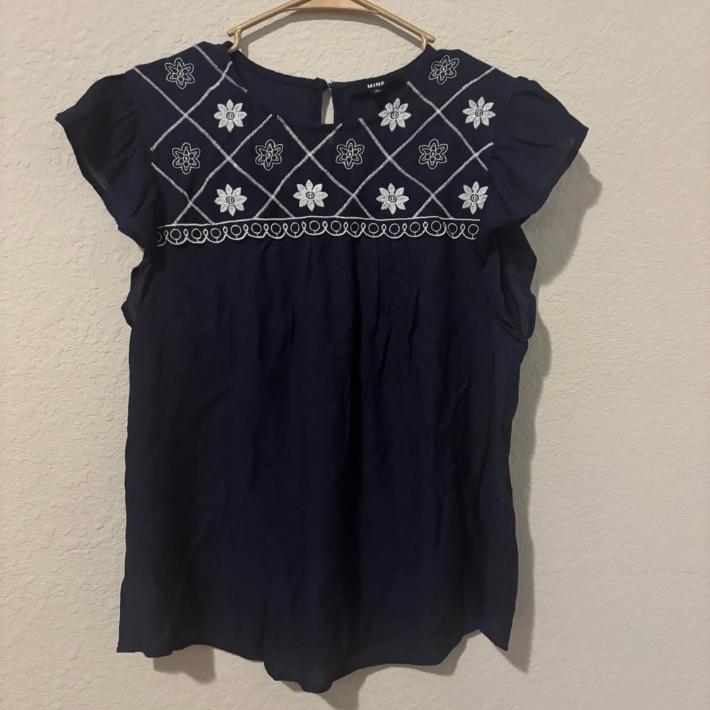 Mine Women’s Blue White Floral Blouse Size Large